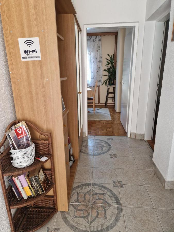 Guesthouse Irac ทูซลา ภายนอก รูปภาพ